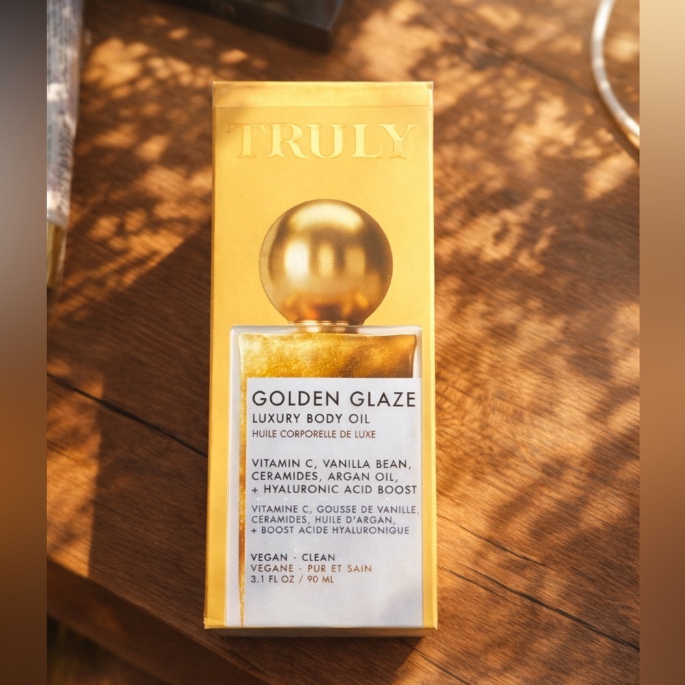 TRULY Golden Glaze Body Oil BNIB!